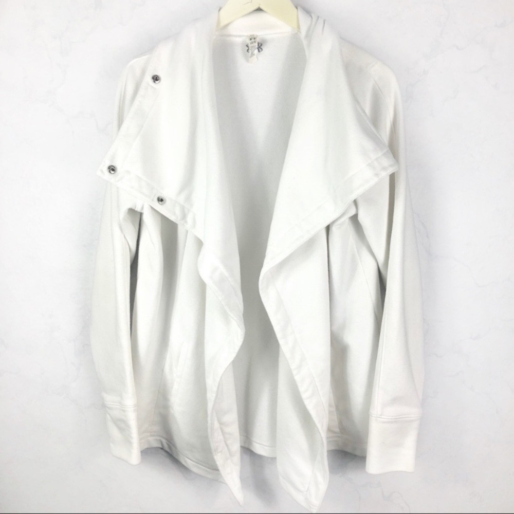 [Under Armour] White Open Jacket